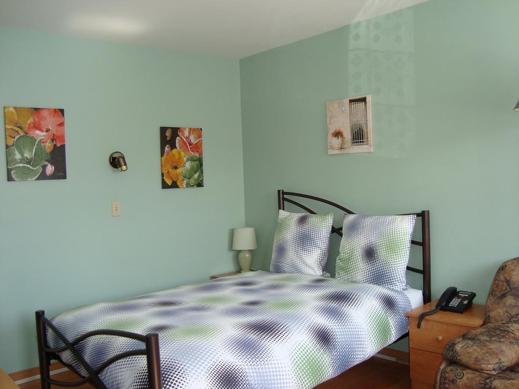 Le Marquis 2*