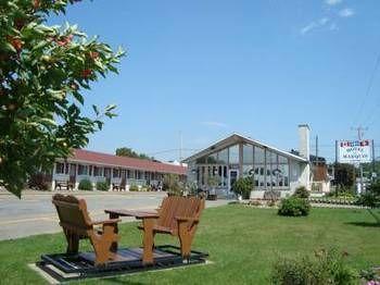 Le Marquis Motel 2*